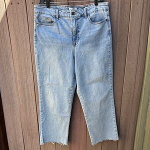 SOCIAL STANDARD by SANCTUARY | Womens 14 High Rise Crop Straight Jeans